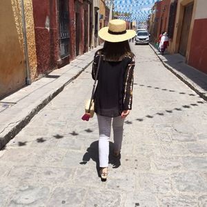 Meet your Posher, Lorena